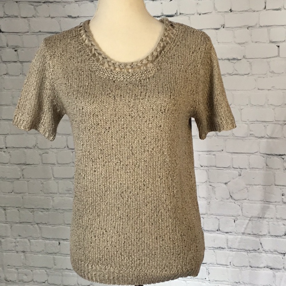 Mo:vint Tan w/Black threads &Braided Neckline